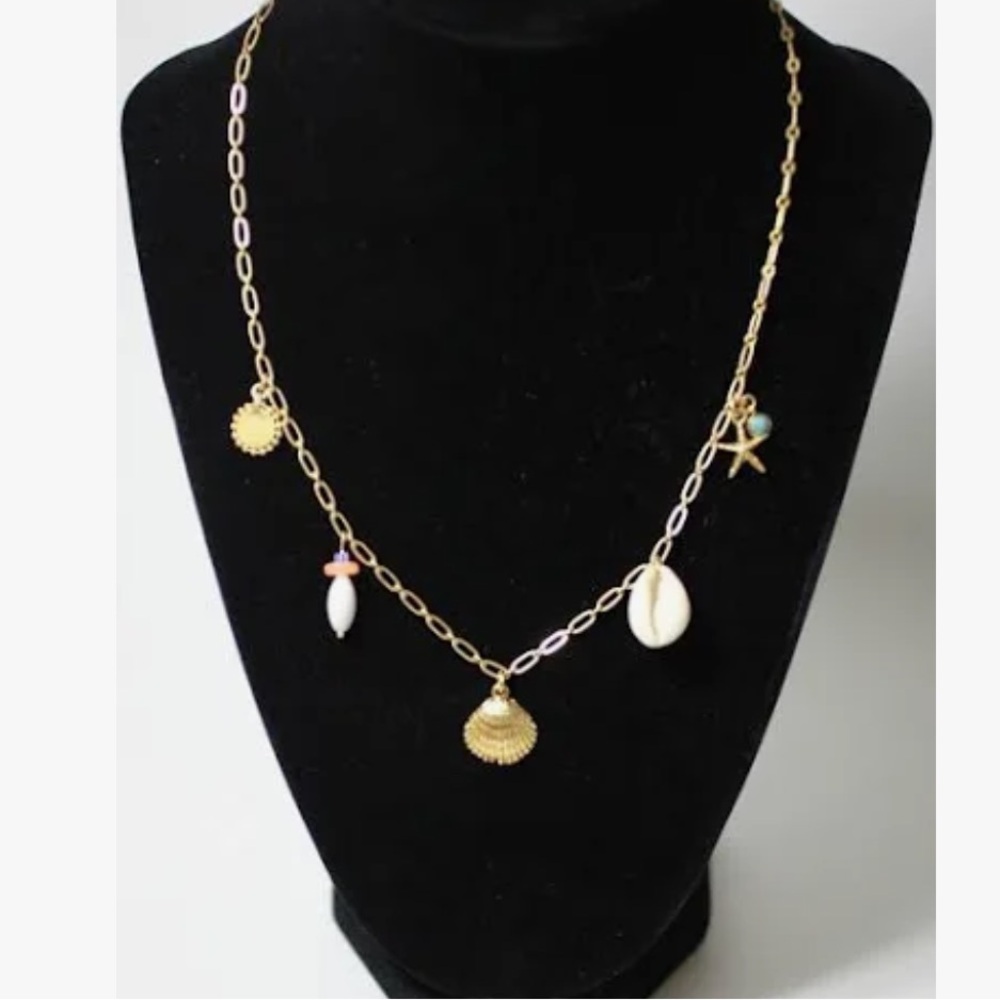 Madewell “Cabana” Beach Themed Matte Gold Tone Charm Necklace NWT